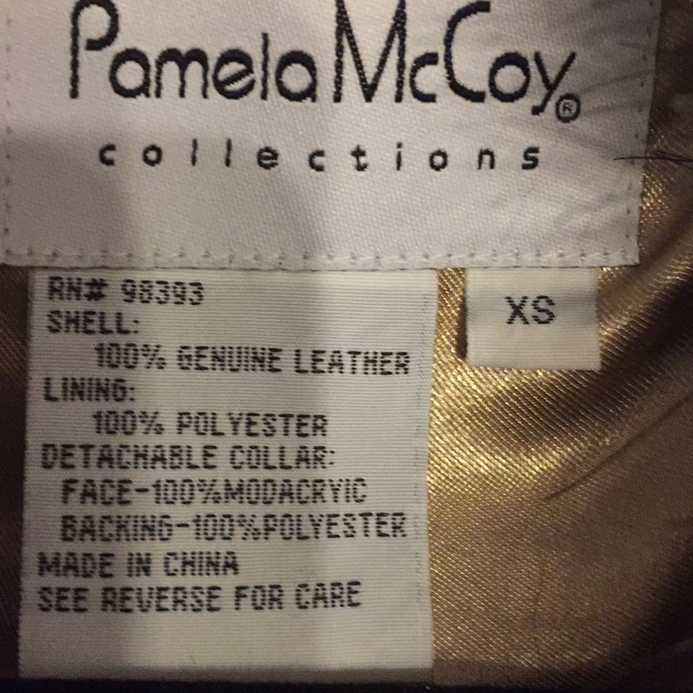 Classic Leather Coat with a Faux Fur Collar NWOT - Picture 5 of 6